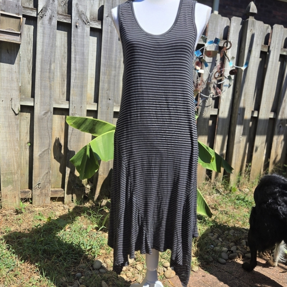 Karen Kane Medium Black & White Striped Sleeveless Asymetrical Midi Dress